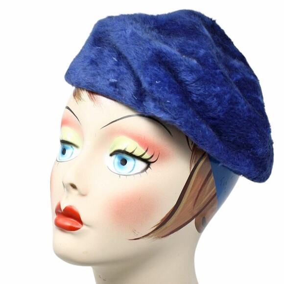 Vintage Suzanne Mode Duchess Blue Faux Fur Beret Style Hat Body Italy - Hey Viv - Picture 2 of 7
